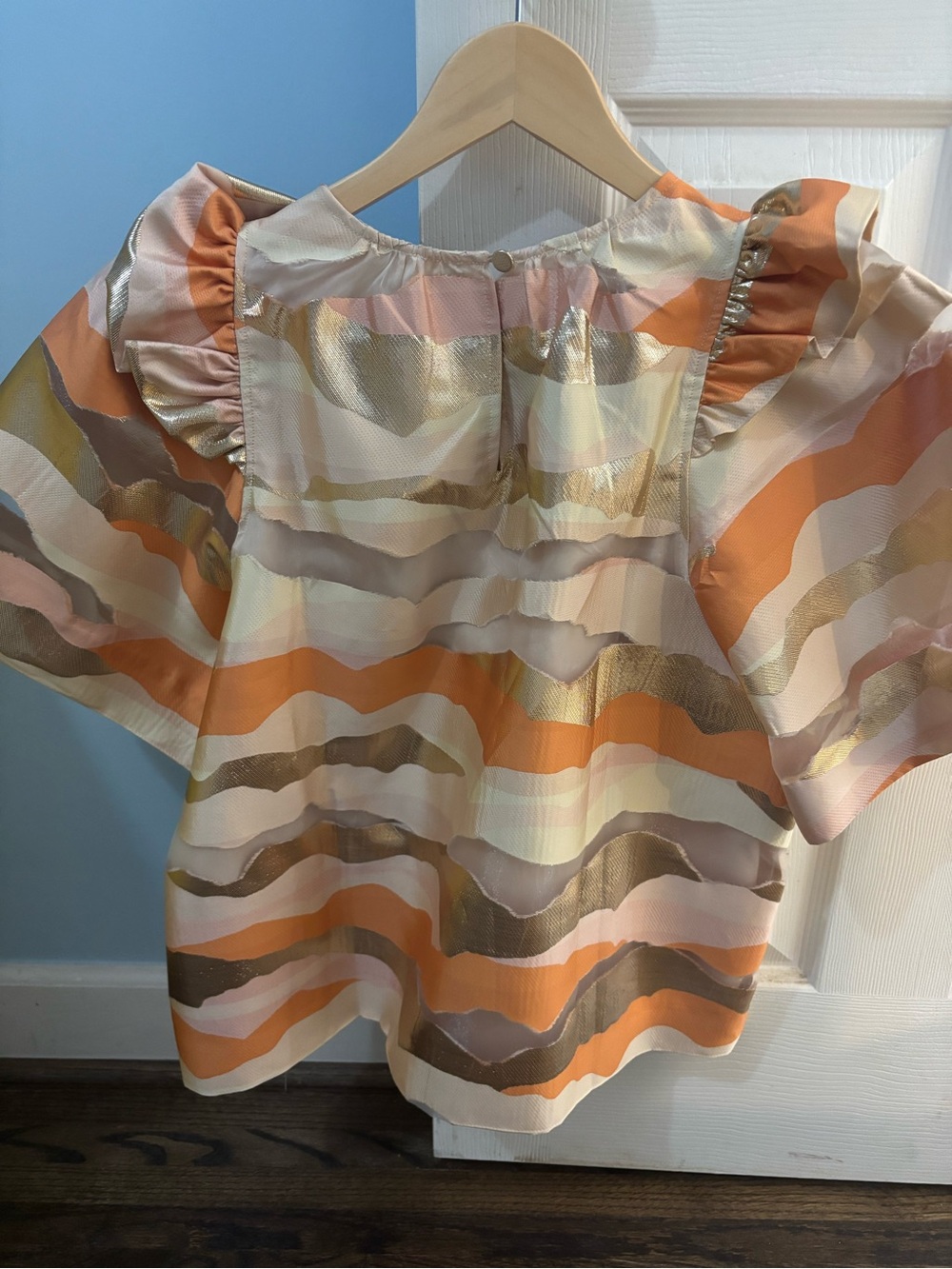 Marie Oliver Size M Metallic Wave Puff Sleeve Top - Orange, Gold, white - Picture 2 of 6
